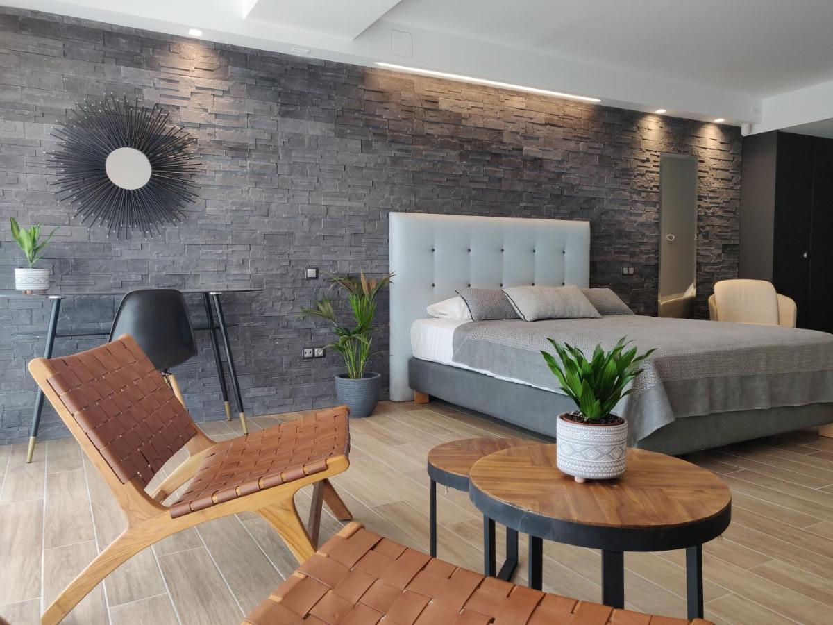אתונה Sunny New Lovely Apartment 60 Meters From The Metro מראה חיצוני תמונה