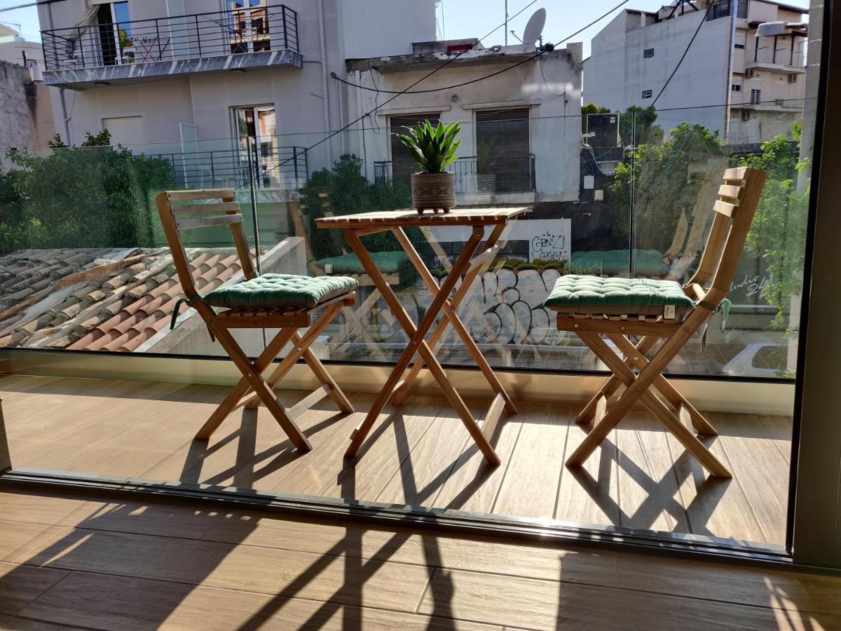 אתונה Sunny New Lovely Apartment 60 Meters From The Metro מראה חיצוני תמונה